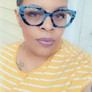 Meet your Posher, Lynette